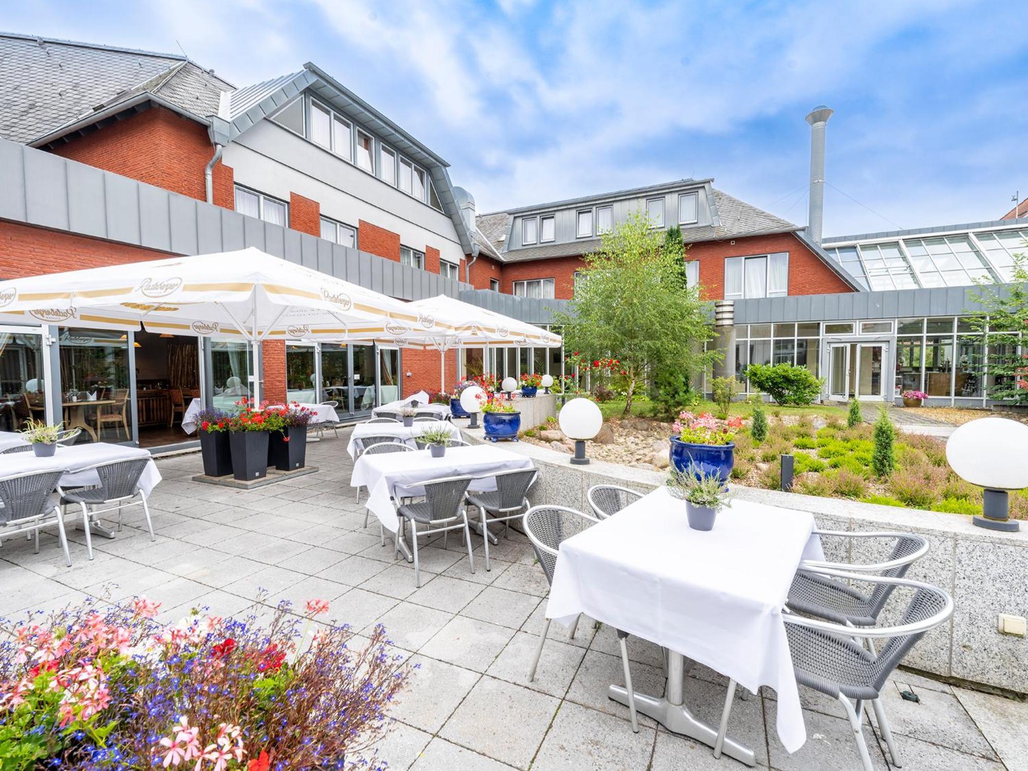 Best Western Hotel Heidehof Херманнсбург Экстерьер фото