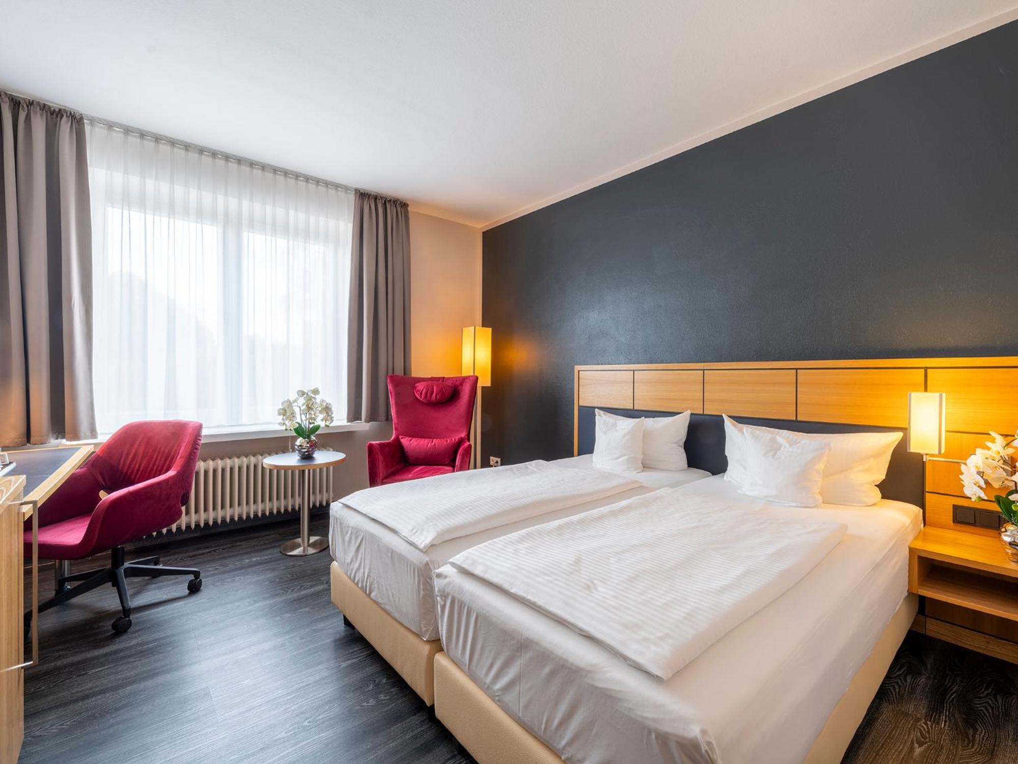 Best Western Hotel Heidehof Херманнсбург Экстерьер фото
