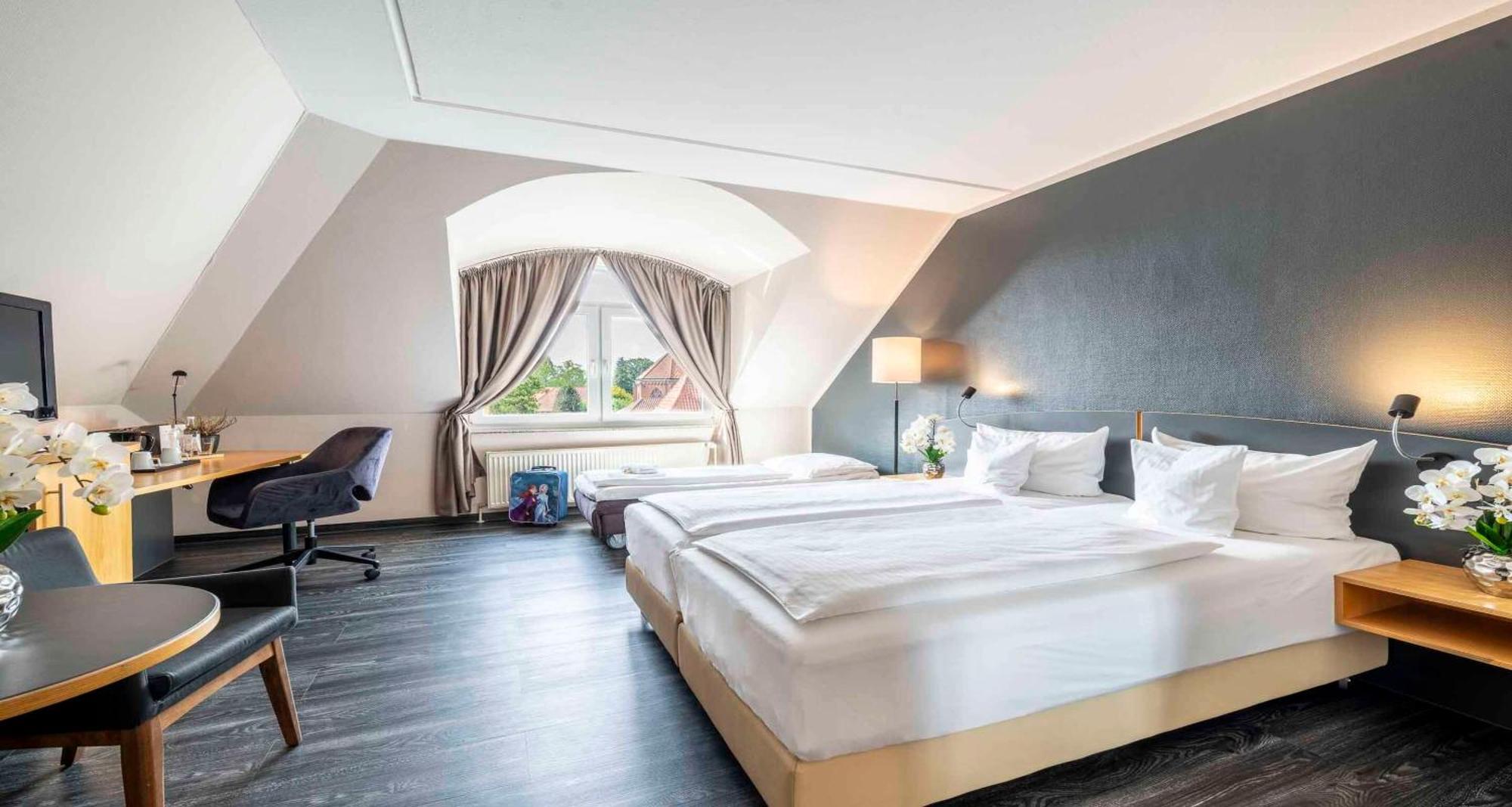 Best Western Hotel Heidehof Херманнсбург Экстерьер фото