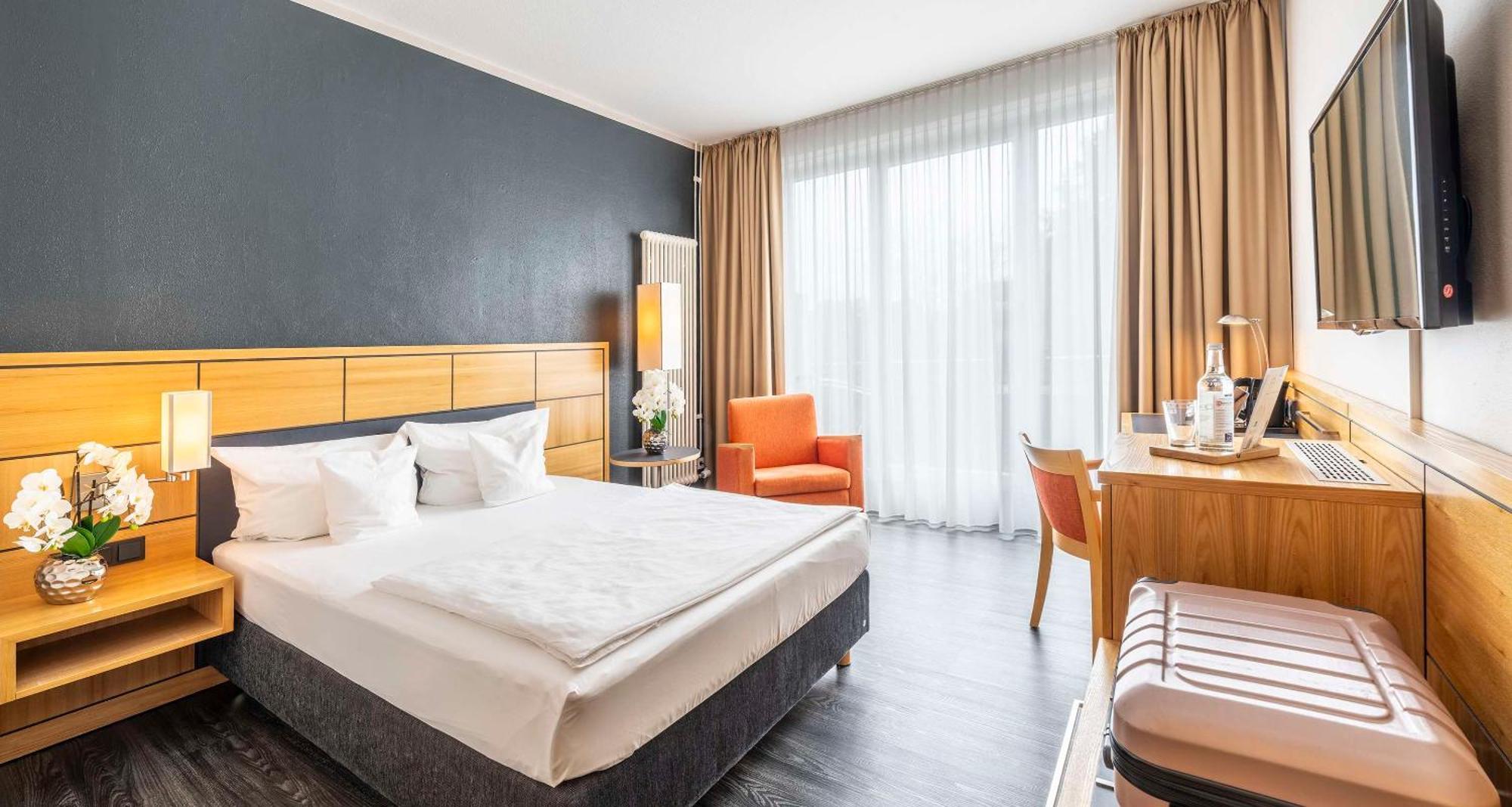 Best Western Hotel Heidehof Херманнсбург Экстерьер фото